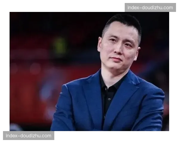 上海卢伟轮换调度得当 防守布置压制北京反击节奏